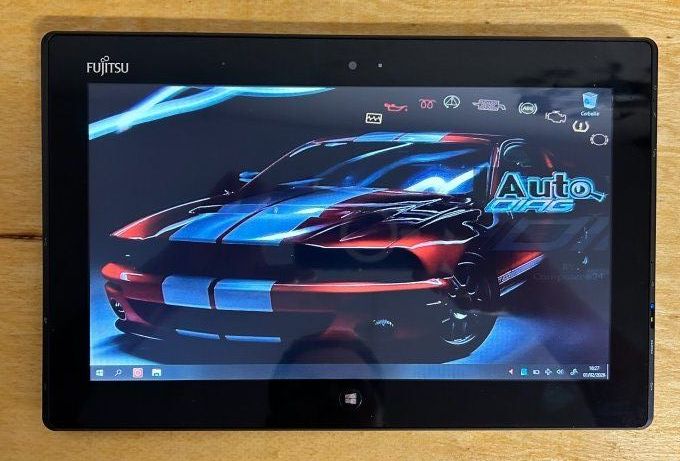 FUJITSU Stylistic Q702 11,6" i5 4Go 120 Go SSD wifi bluetooth seul ou complet